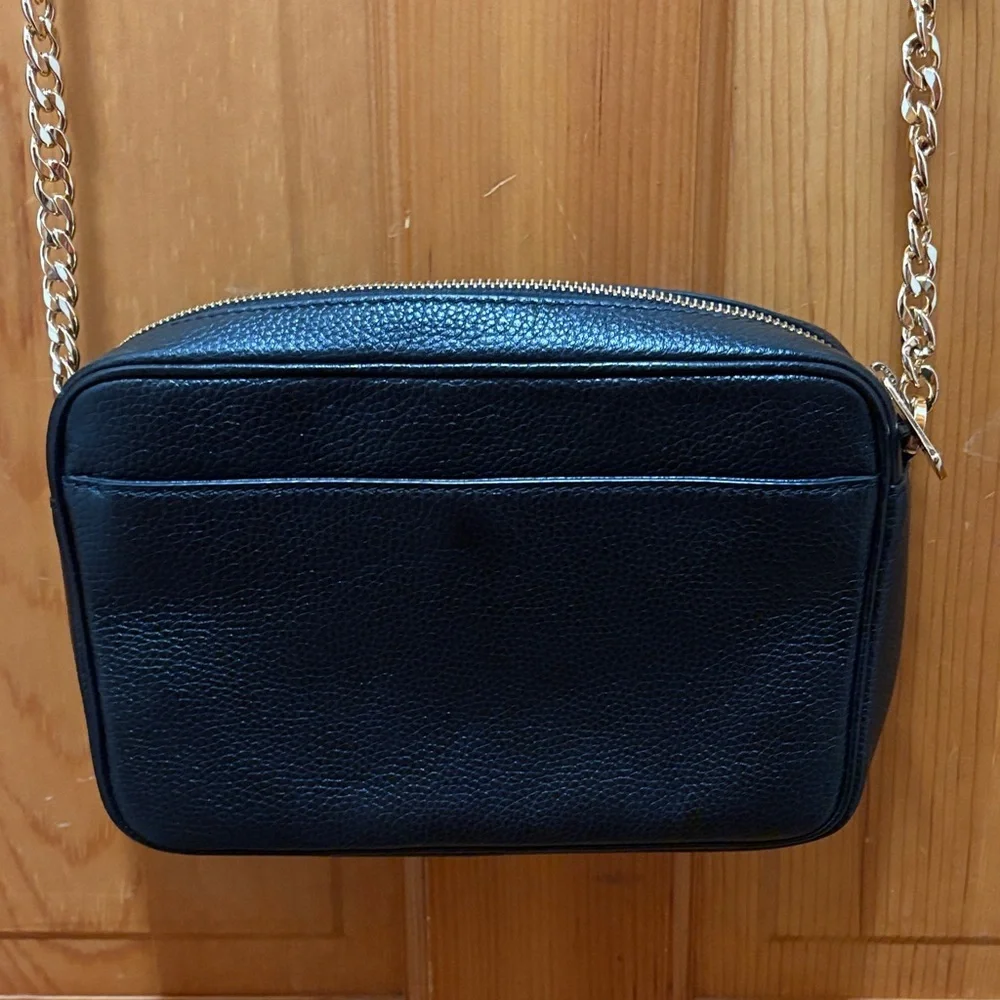 Michael Kors Black Crossbody‎ Bag with Gold Chain - Picture 4 of 8